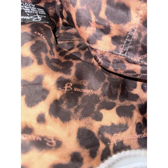 B. Makowsky Purse 100% Leather, Pewter Metallic, Metal Studs, Adjustable Strap - Picture 11 of 14